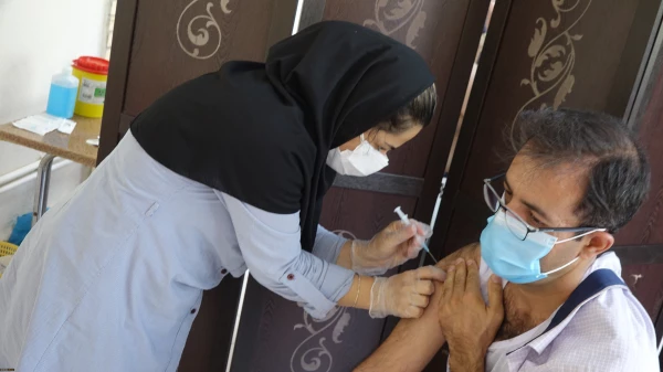 واکسیناسیون اساتید و همکاران دانشگاه فرهنگیان کردستان 13