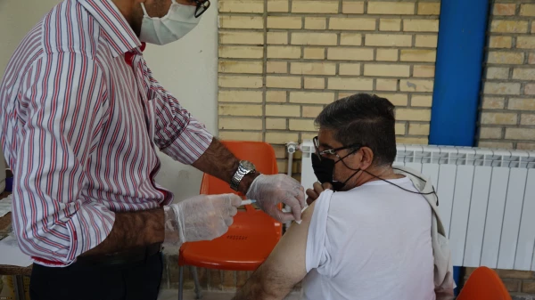 واکسیناسیون اساتید و همکاران دانشگاه فرهنگیان کردستان 15