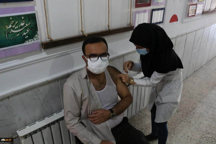 واکسیناسیون استادان ، کارکنان و دانشجومعلمان دانشگاه فرهنگیان خراسان شمالی 6