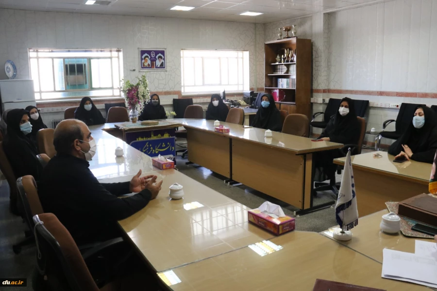 برگزاری جلسات هماهنگی مصاحبه پذیرفته شدگان چند برابر ظرفیت سال 1400 در پردیس های دانشگاه فرهنگیان یزد 7