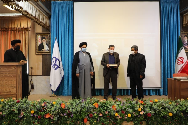 تقدیر قائم مقام ستاد اقامه نماز از رییس دانشگاه فرهنگیان 6