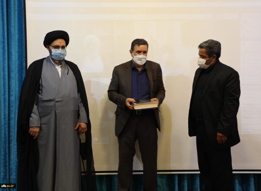 تقدیر قائم مقام ستاد اقامه نماز از رییس دانشگاه فرهنگیان 17