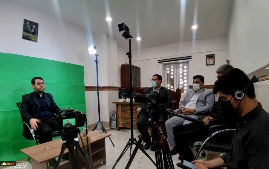 بازدید دکتر علی محمدی معاونت فرهنگی و اجتماعی دانشگاه از مراحل فیلمبرداری و تولید محتوای آموزشی  اربعین مجازی دانشگاه فرهنگیان به میزبانی استان قم 4