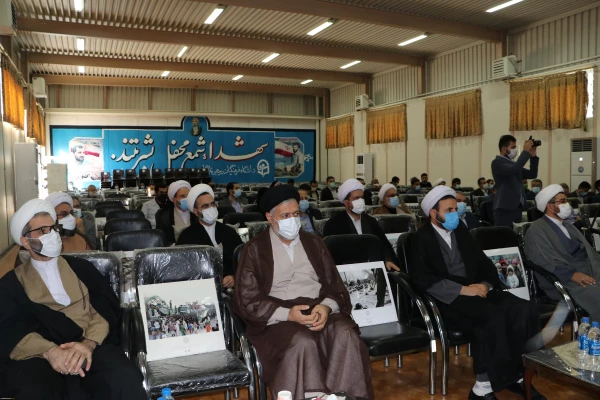 
آیین تکریم و معارفه مسئول نهاد نمایندگی مقام معظم رهبری در دانشگاه فرهنگیان استان آذربایجان شرقی
 3