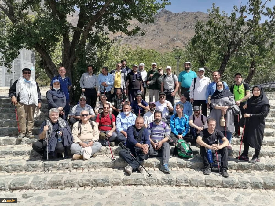 کوه پیمایی همکاران سازمان مرکزی به مناسبت گرامی داشت هفته دفاع مقدس
 2