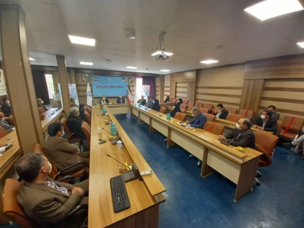 جلسه هم اندیشی و پاسخ به مطالبات و دغدغه های استادان دانشگاه فرهنگیان اردبیل در آستانه سال تحصیلی جاری 4