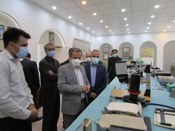 موزه اسناد و مفاخر تربیت معلم استان مرکزی افتتاح شد 6