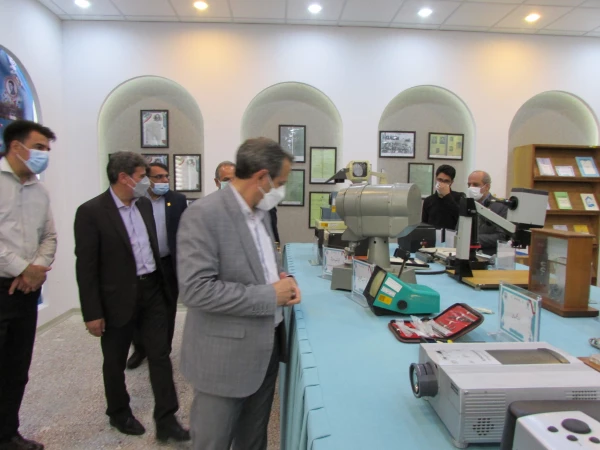 موزه اسناد و مفاخر تربیت معلم استان مرکزی افتتاح شد 7