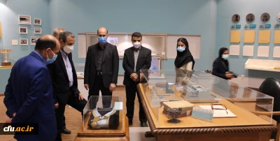 بازدید معاون پژوهش و فناوری دانشگاه فرهنگیان از موزه دانشگاه فردوسی مشهد