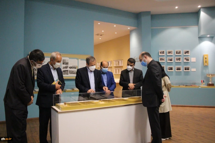 بازدید معاون پژوهش و فناوری دانشگاه فرهنگیان از موزه دانشگاه فردوسی مشهد
 7
