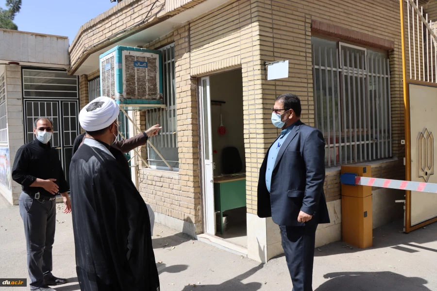 بازدید حمسن محمد پور از پایگاه واکسیناسیون حضرت فاطمه الزهرا(س) مستقر در مرکز شهید مدنی(ره) 3