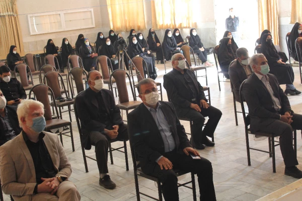 برگزاری آیین استقبال از دانشجو معلمان در سال تحصیلی 1400 در پردیس های استان سمنان 2