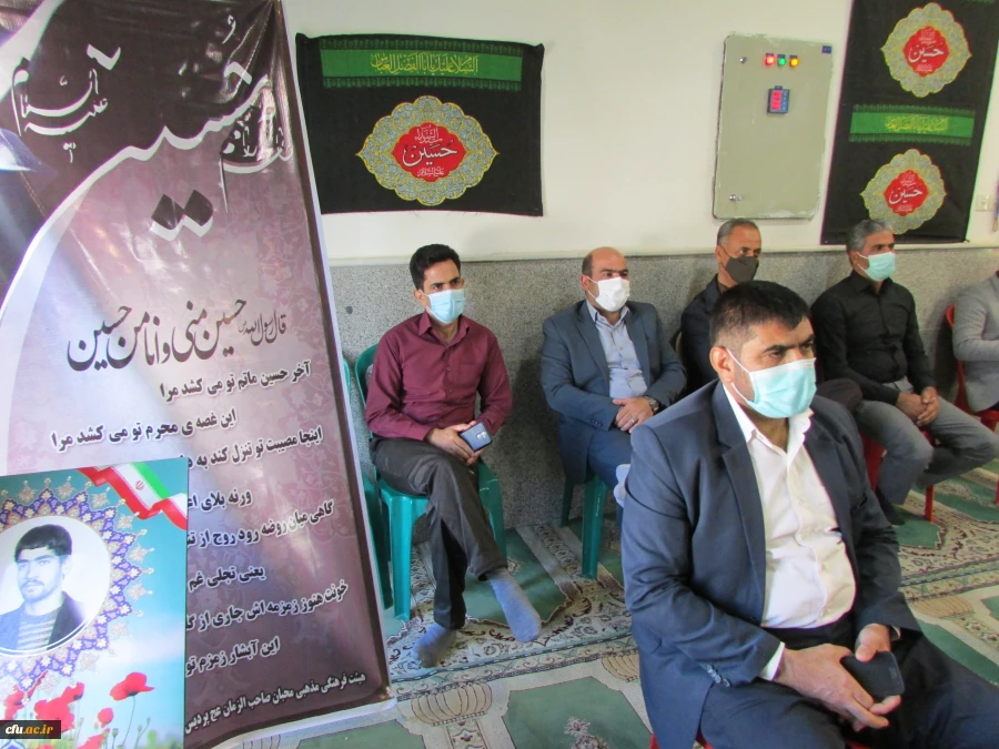 دفاع مقدس برای جمهوری اسلامی یک عاشورا است
 4