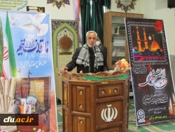 دفاع مقدس برای جمهوری اسلامی یک عاشورا است
 8