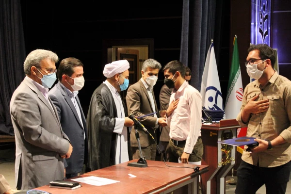 آیین گرامیداشت دانش آموختگی دانشجویان پردیس شهید رجایی به روایت تصویر 4