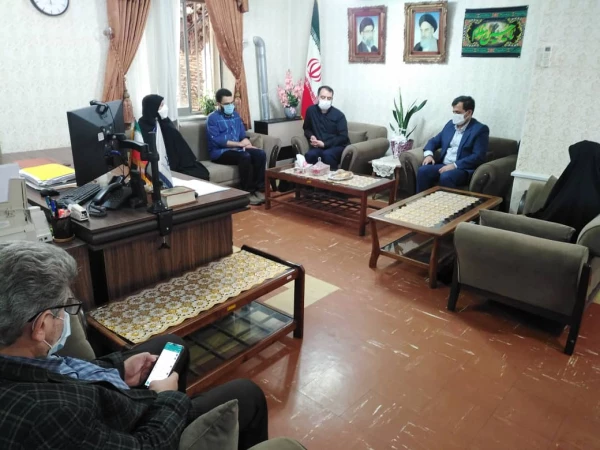 جمع آوری آثار مربوط به شهدای دانشجویی دانشگاه فرهنگیان یک وظیفه ملی و به مثابه حافظه تاریخی و از میراث معنوی انقلاب است. 2