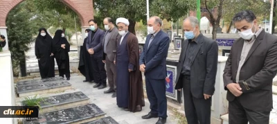 به مناسبت هفته دفاع مقدس:

مراسم زیارت عاشورا و غبارروبی و عطر افشانی مزار مطهر شهدای دفاع مقدس استان اردبیل برگزار شد