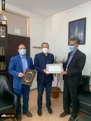 معاون پژوهش و فناوری دانشگاه در مراسم تقدیر از اعضای هیات علمی مجری طرح های فرصت پژوهشی تربیت حرفه ای دانشگاه فرهنگیان:

معیارهای شایستگی عضو هیئت علمی دانشگاه فرهنگیان صلاحیت های مضاعف است