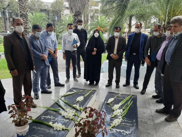 تجلیل از ایثارگران در واقع پاسداشت ارزشهای معنوی ماست و در تداوم ترویج فرهنگ ایثار و شهادت هم موثر می باشد. 4