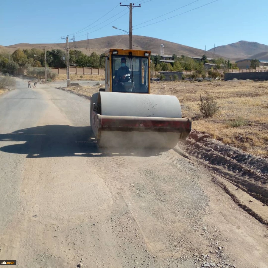 زیر سازی و آسفالت ریزی جاده منتهی به مرکزآموزش عالی شهید میر شاکی دانشگاه فرهنگیان لرستان انجام شد 4