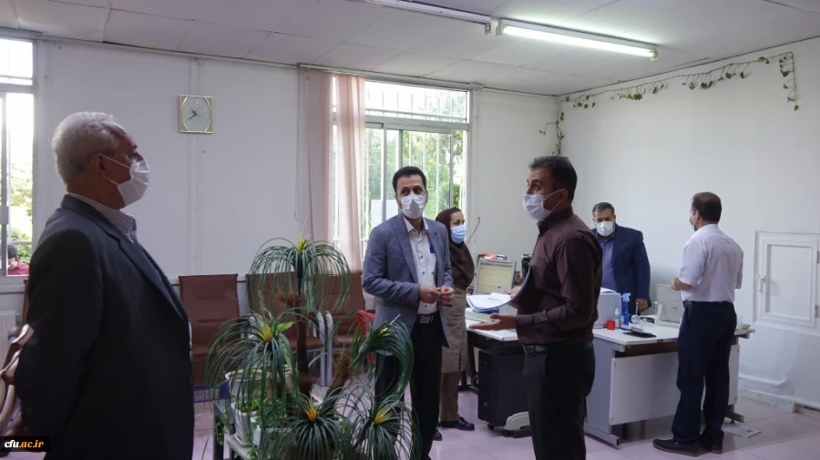 بازدید مدیر امور پردیس های دانشگاه فرهنگیان کردستان از روند ثبت نام حضوری دانشجومعلمان جدیدالورود 7