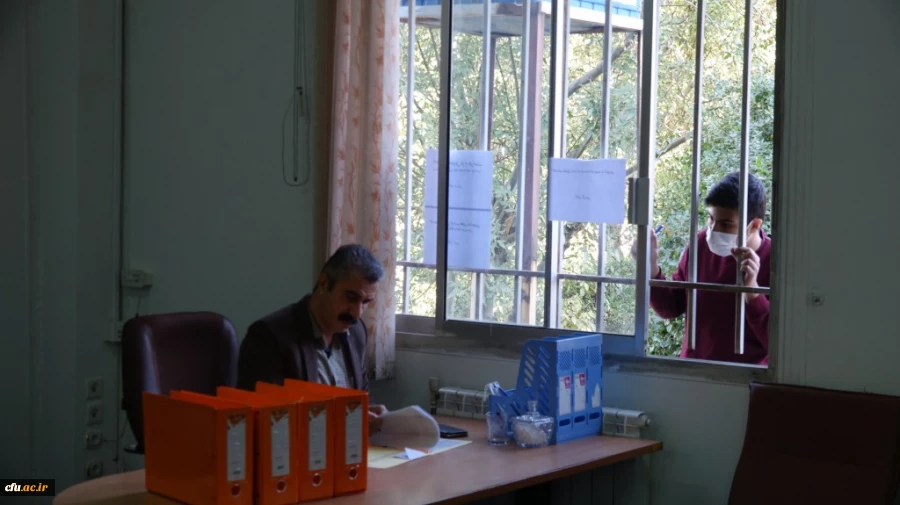 بازدید مدیر امور پردیس های دانشگاه فرهنگیان کردستان از روند ثبت نام حضوری دانشجومعلمان جدیدالورود 9