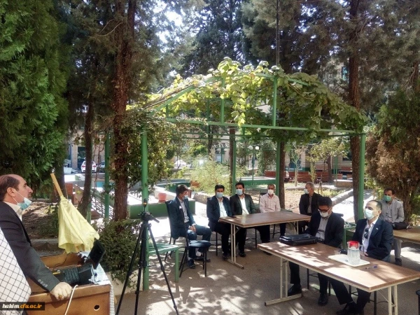 به مناسبت گرامیداشت هفته دفاع مقدس 
مراسم تجلیل از رزمندگان و خانوادهای معظم شهدای پردیس، و رونمایی از کتاب مقر گردویی نوشته دانشجومعلم پردیس علیرضا کریمی در پردیس حکیم فردوسی برگزارشد 2