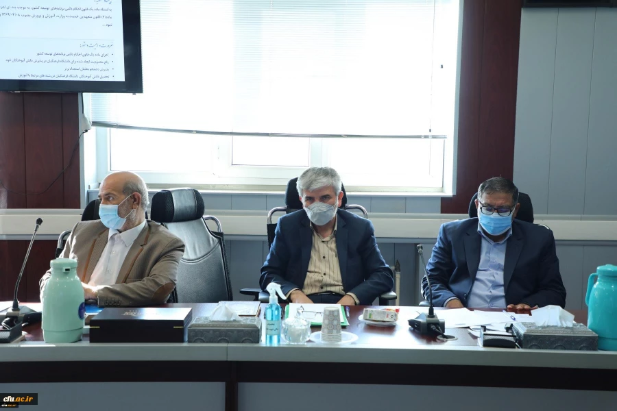 سی و پنجمین نشست کمیسیون دائمی دانشگاه فرهنگیان برگزار شد 4