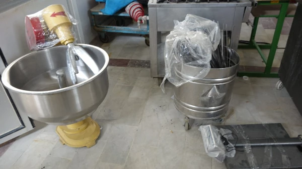 تجهیز سلف سرویس دانشگاه به تجهیزات صنعتی طبخ و پخت‬‎ غذا 8