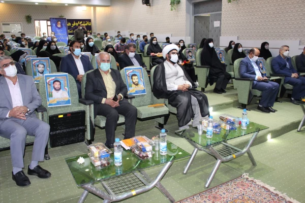 آیین استقبال از نو دانشجو معلمان دانشگاه فرهنگیان لرستان برگزار شد.  6