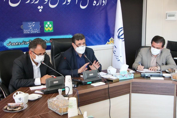 هیچ یک از انواع آموزش مجازی، جای معلم را نخواهد گرفت. 4