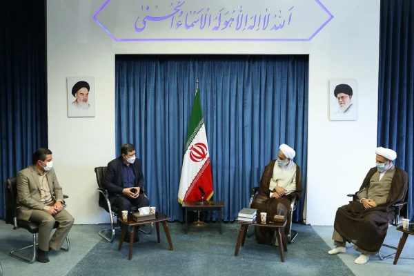 دانشگاه فرهنگیان تلاش کرده است تا در چهار ساله مشکل کمبود نیروی آموزش و پرورش را حل نماید. 2