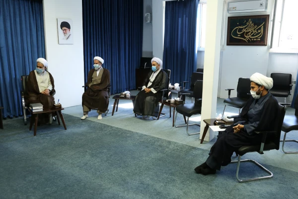 دانشگاه فرهنگیان تلاش کرده است تا در چهار ساله مشکل کمبود نیروی آموزش و پرورش را حل نماید. 3