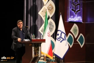 رئیس دانشگاه فرهنگیان:

رشد و تعالی معنوی دانشجو معلمان با تاسی به قرآن کریم میراث تکرارناپذیر پیامبر اکرم (ص) امکان پذیر است