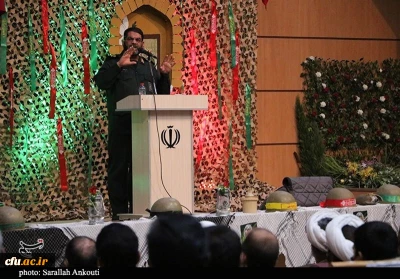 فرمانده سپاه ثارالله استان کرمان:


پیروی از مکتب شهدا رمز پیروزی ما در دفاع مقدس است