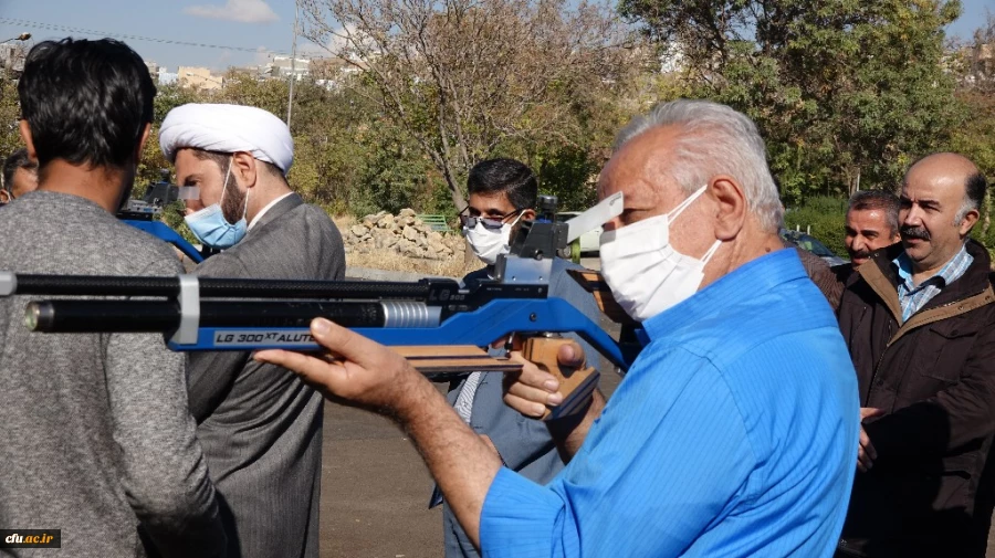 مسابقه تیراندازی با تفنگ بادی ویژه اساتید و کارکنان دانشگاه فرهنگیان کردستان
 3