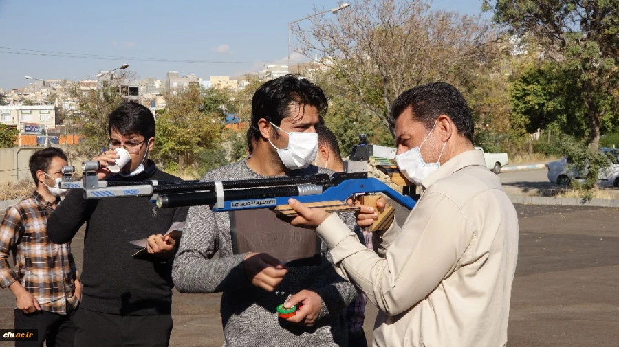 مسابقه تیراندازی با تفنگ بادی ویژه اساتید و کارکنان دانشگاه فرهنگیان کردستان
 4
