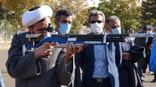 مسابقه تیراندازی با تفنگ بادی ویژه اساتید و کارکنان دانشگاه فرهنگیان کردستان
 5