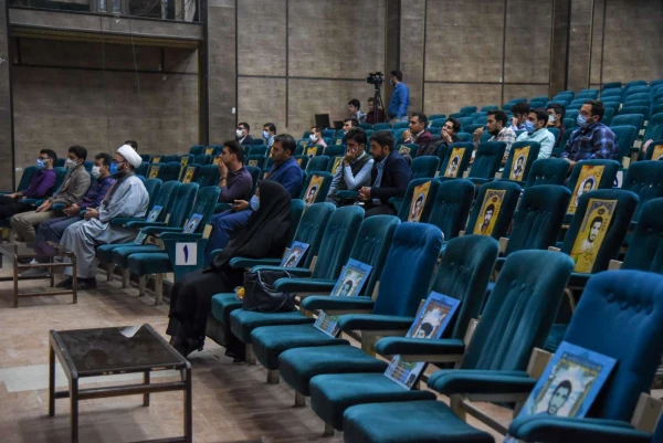 آیین دانش آموختگی دانشجومعلمان دانشگاه فرهنگیان یزد
 8