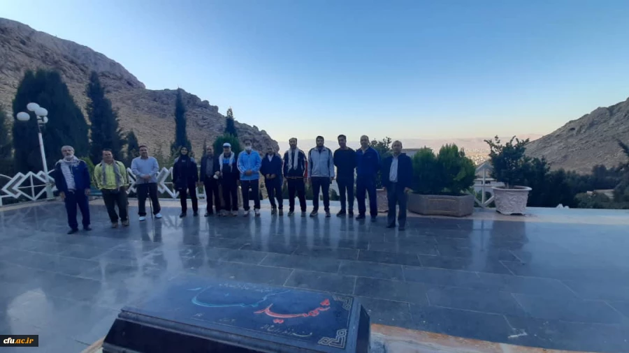 مراسم کوه پیمایی کارکنان دانشگاه فرهنگیان کرمانشاه به مناسبت هفته تربیت بدنی و هفته وحدت 4