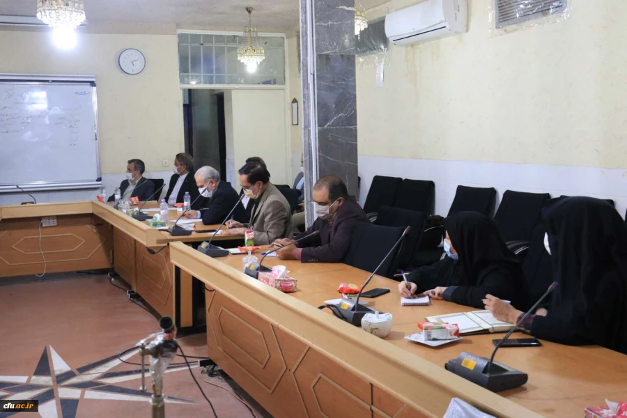 کارگاه بازخوانی و تبیین بیانیه گام دوم انقلاب اسلامی
 7