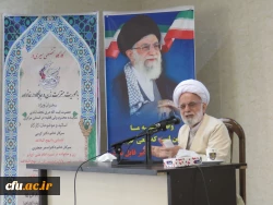 نشست تخصصی سیری در نهج البلاغه با محوریت منزلت زن و جایگاه خانواده
 3