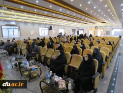 نشست تخصصی سیری در نهج البلاغه با محوریت منزلت زن و جایگاه خانواده
 9