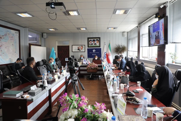 ضرورت تبدیل فضای مجازی به یک فرصت 2