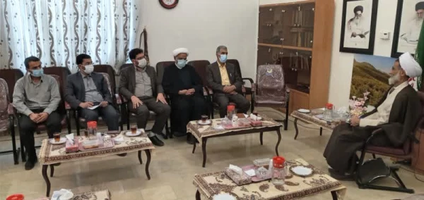 دیدار رییس دانشگاه فرهنگیان چهارمحال و بختیاری با نماینده ولی فقیه در استان 4