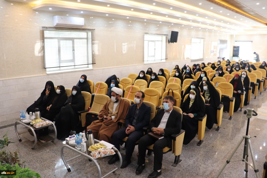 مراسم تجلیل از جهادگران بسیجی علمی-تربیتی
 5