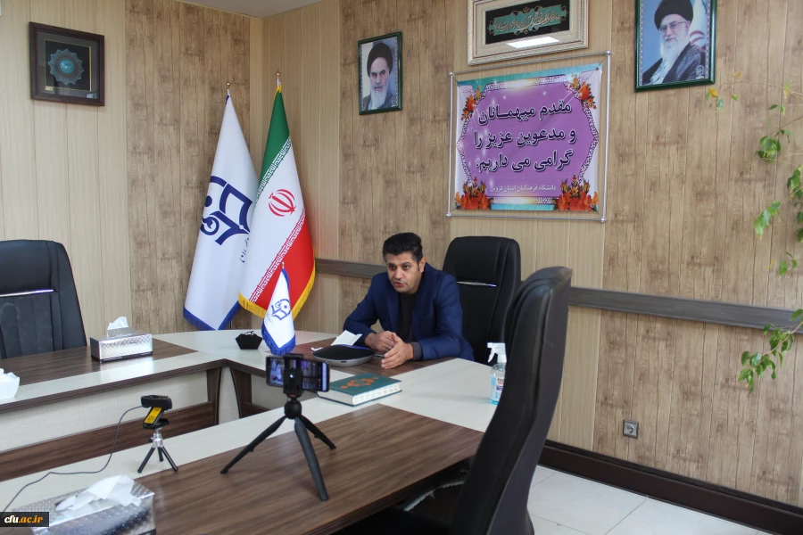 دانشجو، معلمی را در کارورزی عملا تجربه می کند. 6