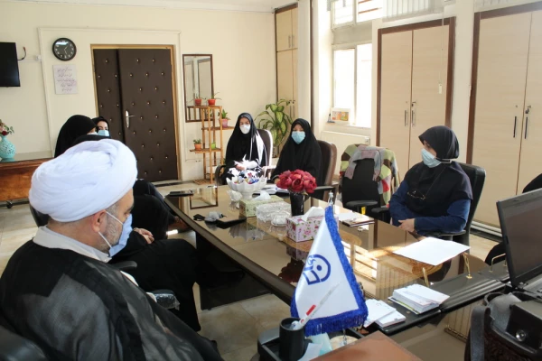 برگزاری جلسه بررسی چالش های حوزه بانوان شاغل و ارائه راهکار 4