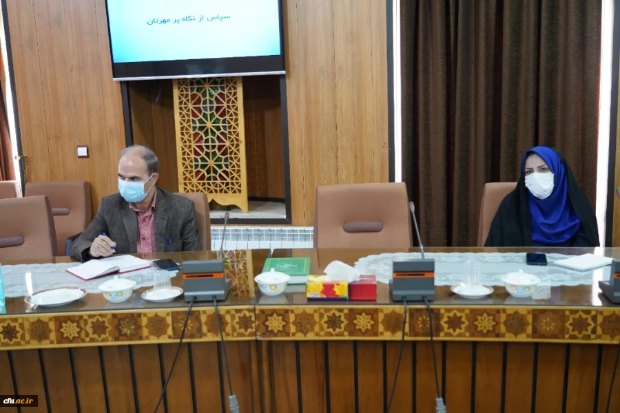 بررسی چالش ها و آسیب های در کارورزی با حضور مسئولین دانشگاه فرهنگیان و مسئولین آموزش و پرورش استان اصفهان 5