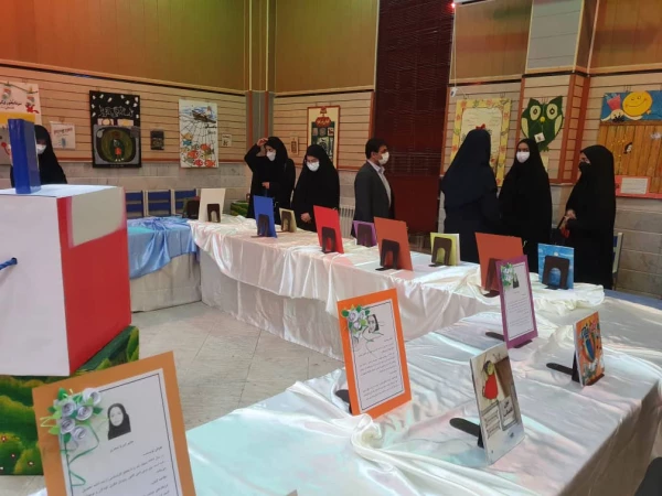 بازدید دانشجویان دانشگاه فرهنگیان استان مرکزی از کانون پرورش فکری کودکان و نوجوانان استان 7